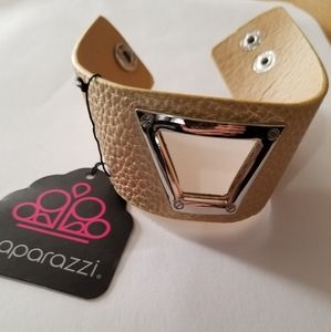 Paparazzi bracelet wrap